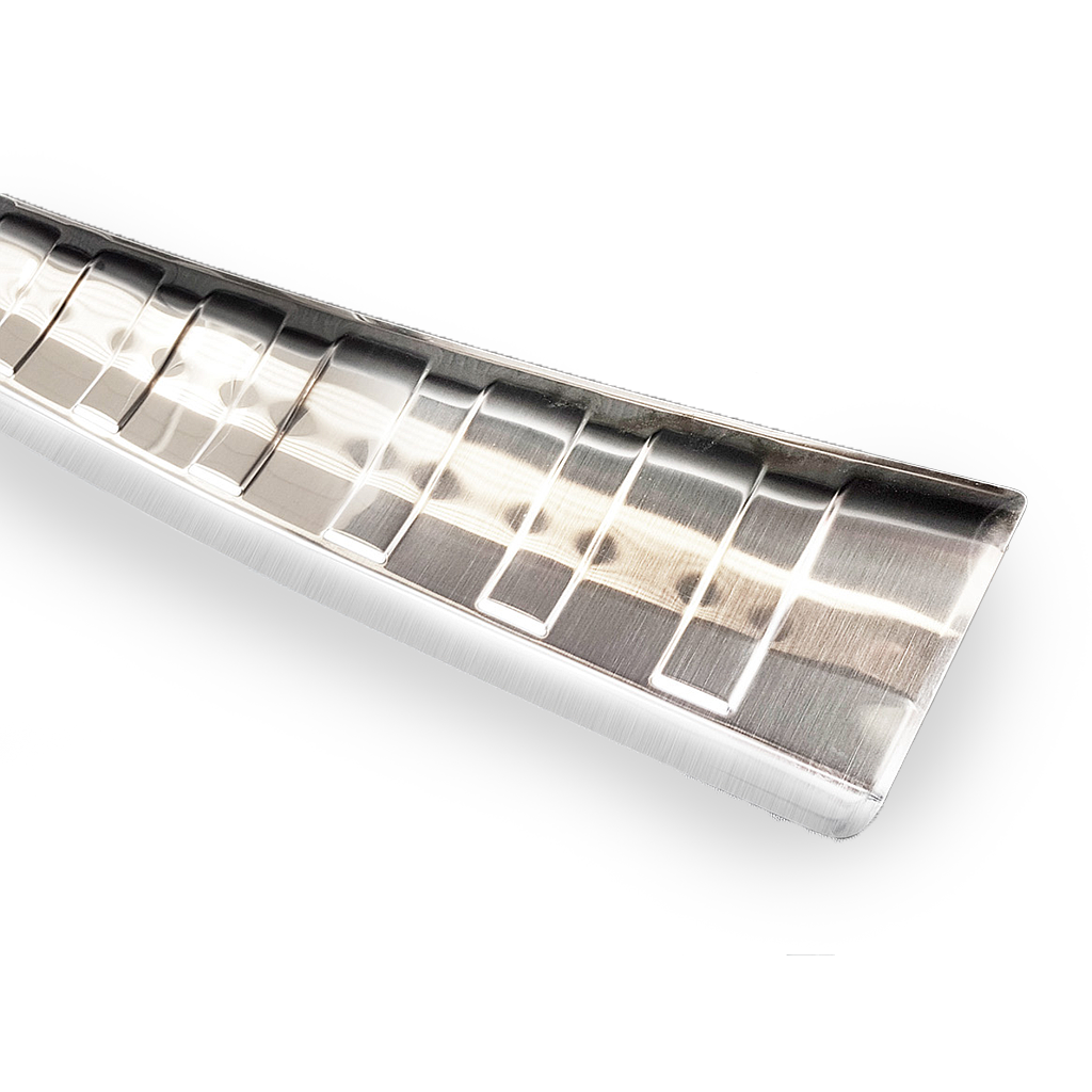 Série NEVADA | Protection de seuil arrière inox lisse pour Duster II