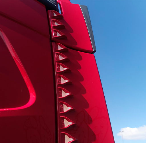 V-Spoilers rétroréfléchissant (Large (60), Blanc)